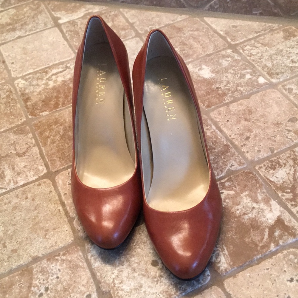 Ralph Lauren leather heels size 6 1/2